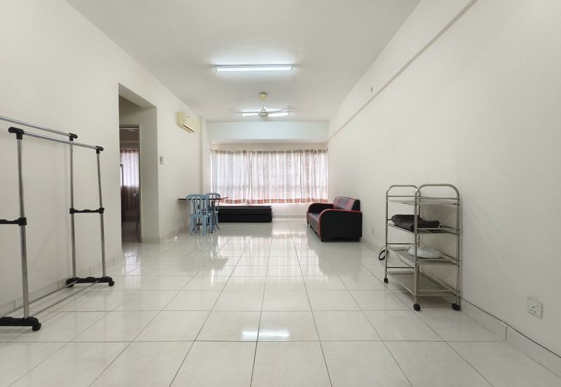 The Residence 1 @ Tiara South