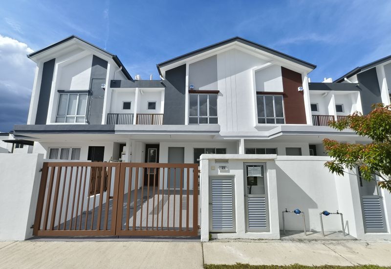 Cradleton @ Eco Majestic