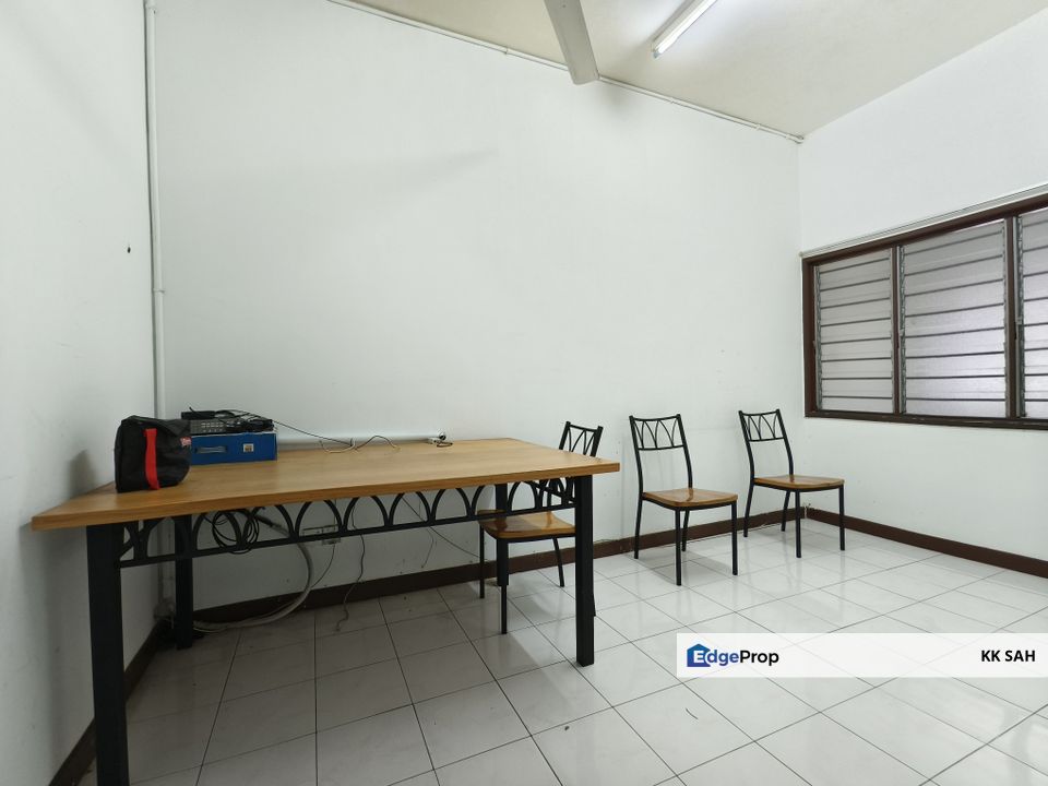 (FULL LOAN + MOVE IN CONDITION) 2 STOREY @ TAMAN BERJAYA BARU, Selangor, Kajang
