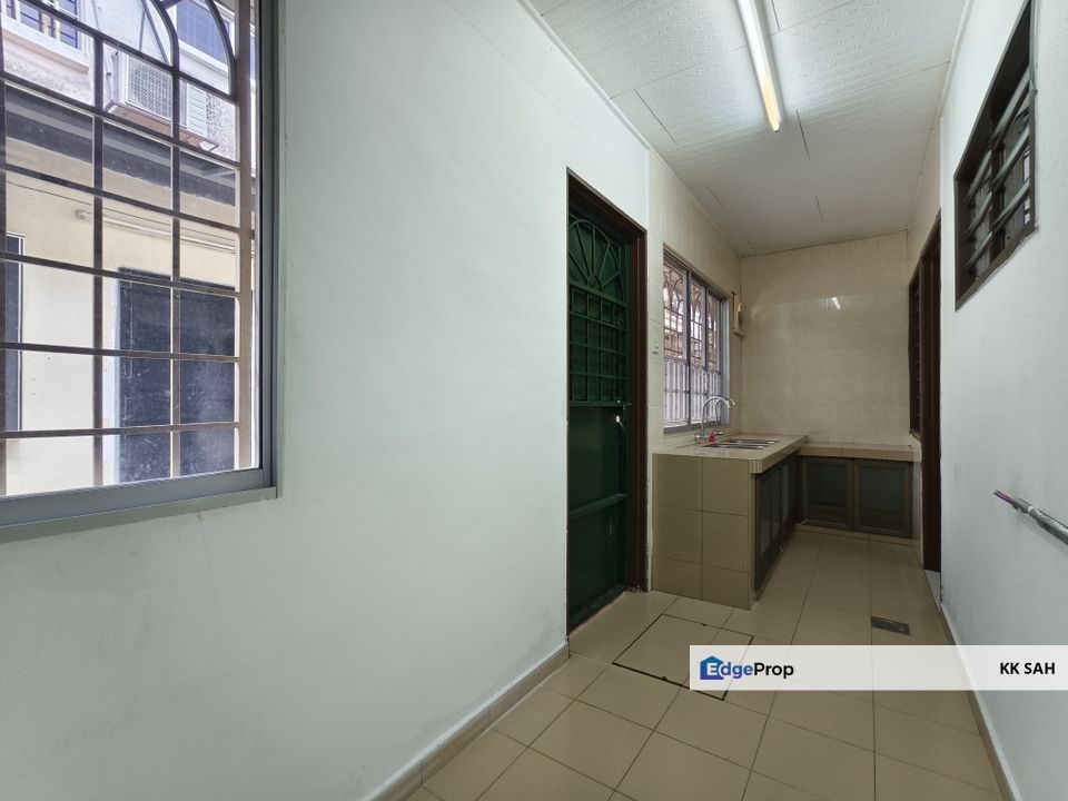 (FULL LOAN + MOVE IN CONDITION) 2 STOREY @ TAMAN BERJAYA BARU, Selangor, Kajang