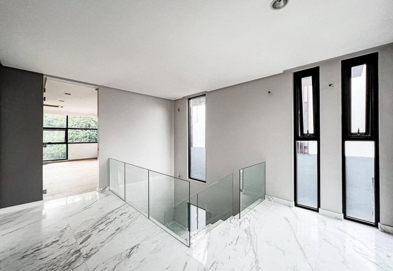 Perdana Lakeview East