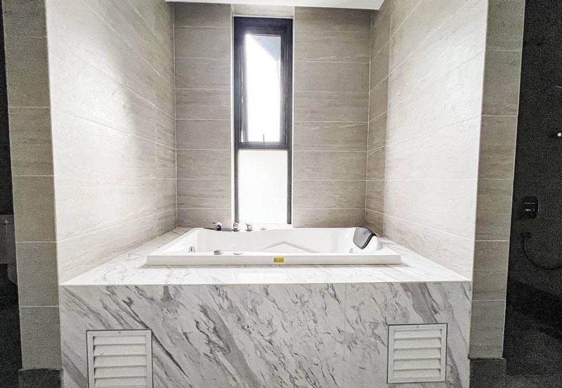 Perdana Lakeview East