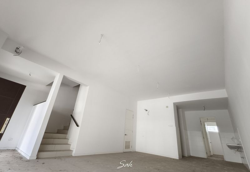 Parkfield Residences, Tropicana Heights