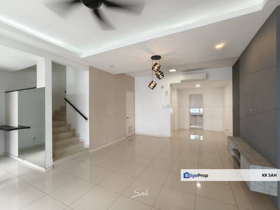 (GOOD CONDITION) 3 STOREY SUPERLINK @ TROPICANA HEIGHTS, Selangor, Kajang