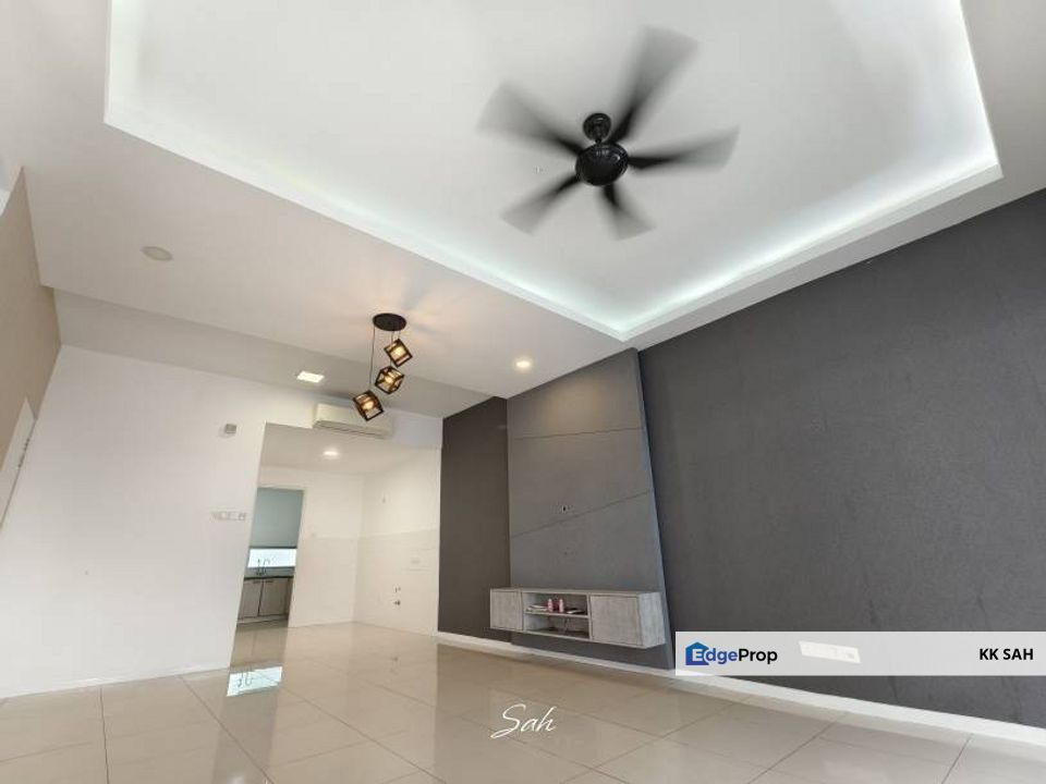 (MOVE IN CONDITION + FULL LOAN) 3 STOREY SUPERLINK @ TROPICANA HEIGHTS, Selangor, Kajang