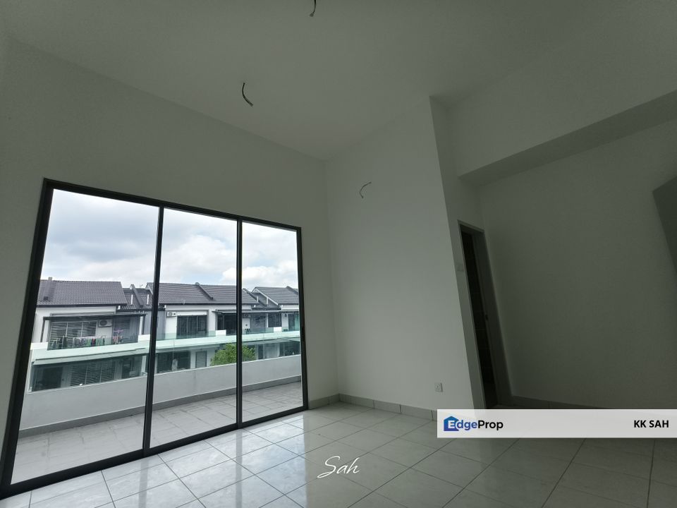 (BRAND NEW) 2 STOREY @ TAMAN SEMPURNA DAMAI, Selangor, Semenyih