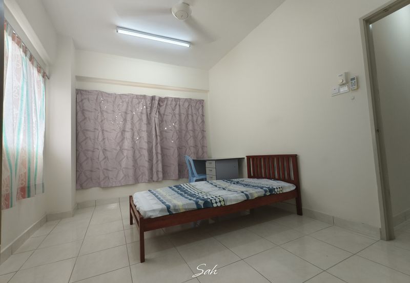 The Residence 1 @ Tiara South