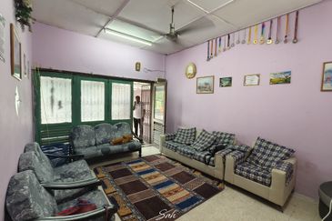 Taman Desa Kenanga 2