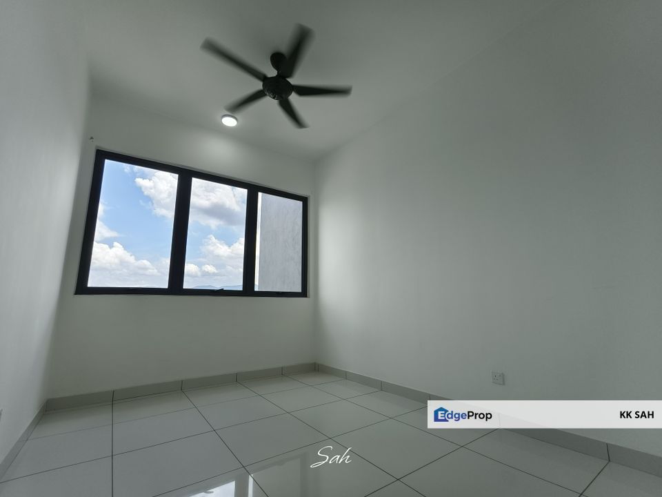 (CASH BACK + FULL LOAN) KIARA PLAZA @ SEMENYIH, Selangor, Semenyih