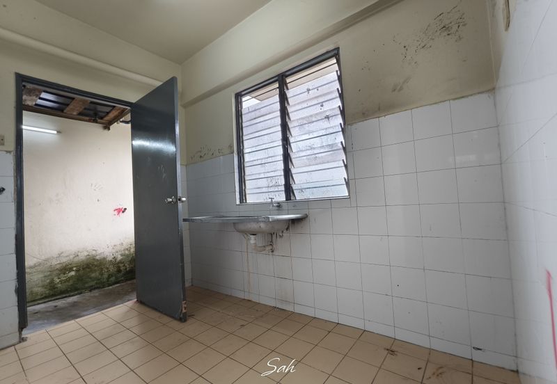 Pangsapuri Orkid, Bandar Mahkota Cheras