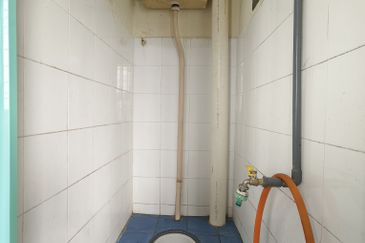 Pangsapuri Orkid, Bandar Mahkota Cheras