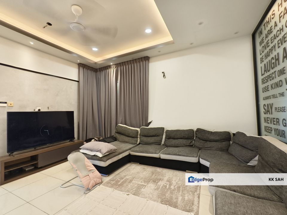 (FULL LOAN + RENOVATED) 2 STOREY SEMI-D @ DIAMOND CITY, Selangor, Semenyih