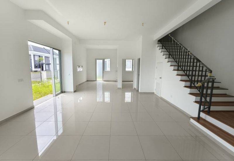 Hazelton @ Eco Forest 3