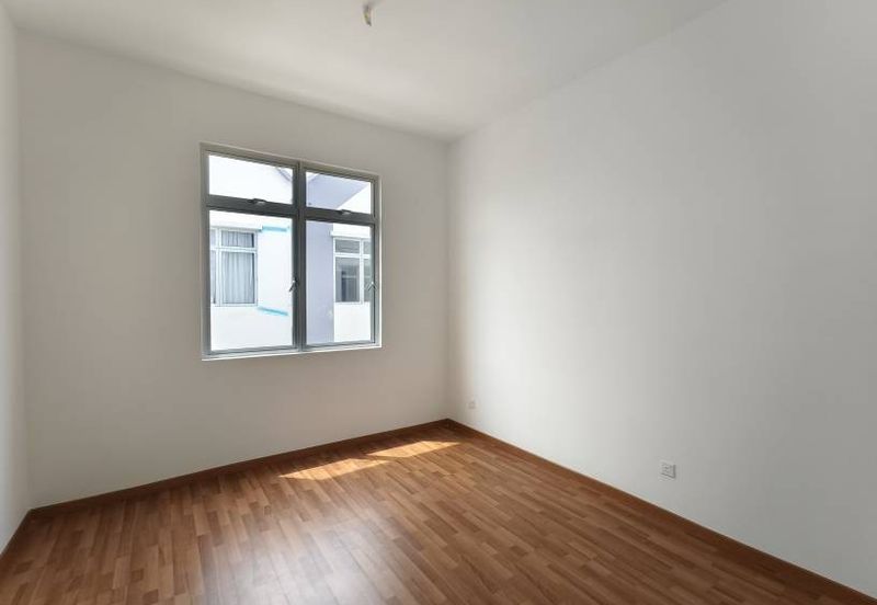 Hazelton @ Eco Forest 3