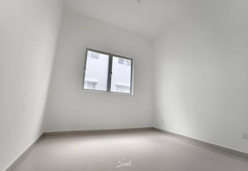 Hazelton @ Eco Forest 3