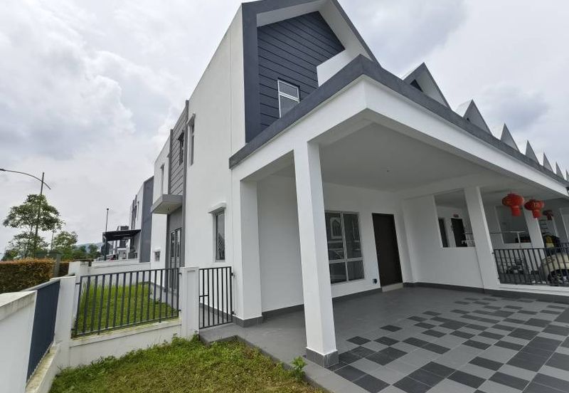 Hazelton @ Eco Forest 3