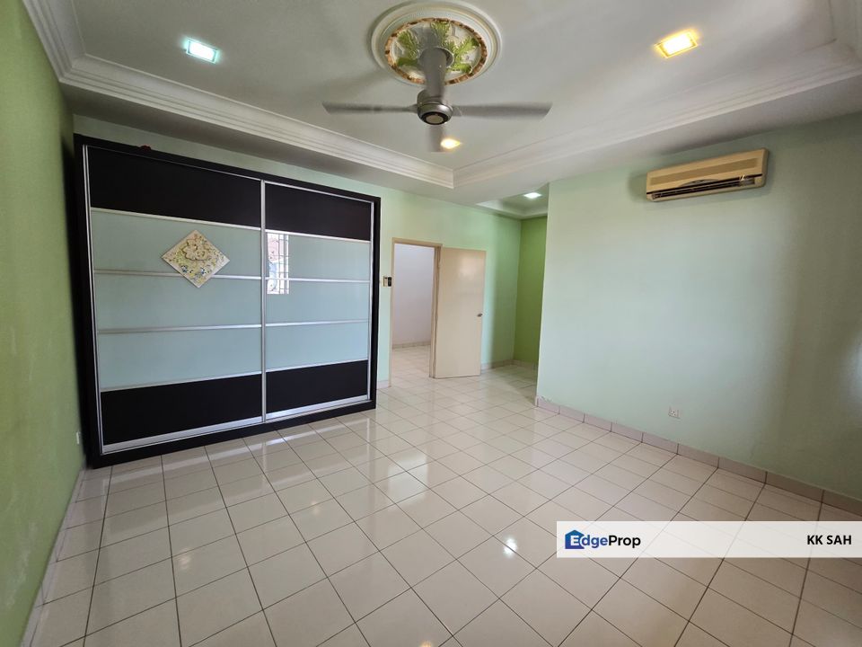 (FULLY RENOVATED + MOVE IN CONDITION) 2 STOREY @ TAMAN PRIMA SAUJANA, KAJANG, Selangor, Kajang