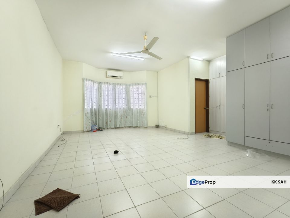 (20x80 BELOW MARKET) 2 STOREY @ TAMAN PINGGIRAN SAUJANA, Selangor, Kajang
