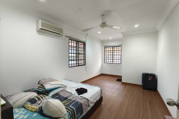 Bandar Tun Hussein Onn