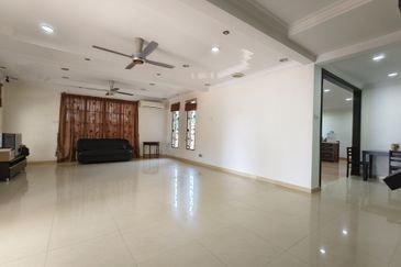 Bandar Tun Hussein Onn