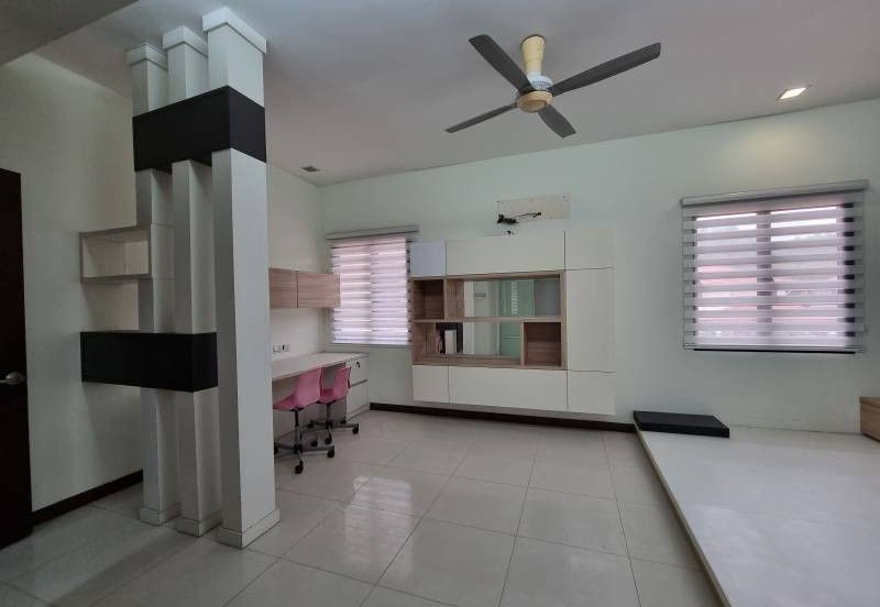 Persiaran Mahkota Cheras 1 