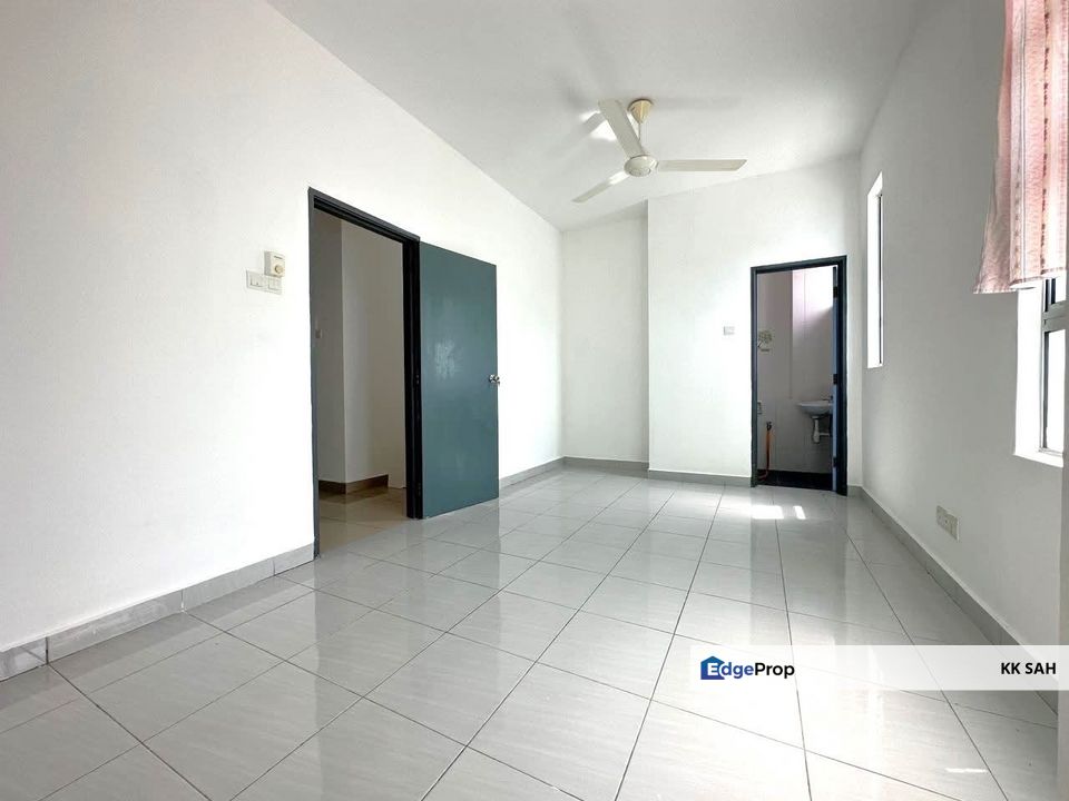 (FULL LOAN + FACING OPEN) TOWNHOUSE @ (KASEH HEIGHTS) TAMAN SEMENYIH MEWAH, Selangor, Semenyih