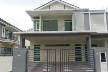 Taman Anggerik Villa