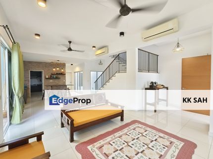 (RENOVATED + FACING GARDEN) 3 STOREY SEMI-D @ TROPICANA HEIGHTS, Selangor, Kajang
