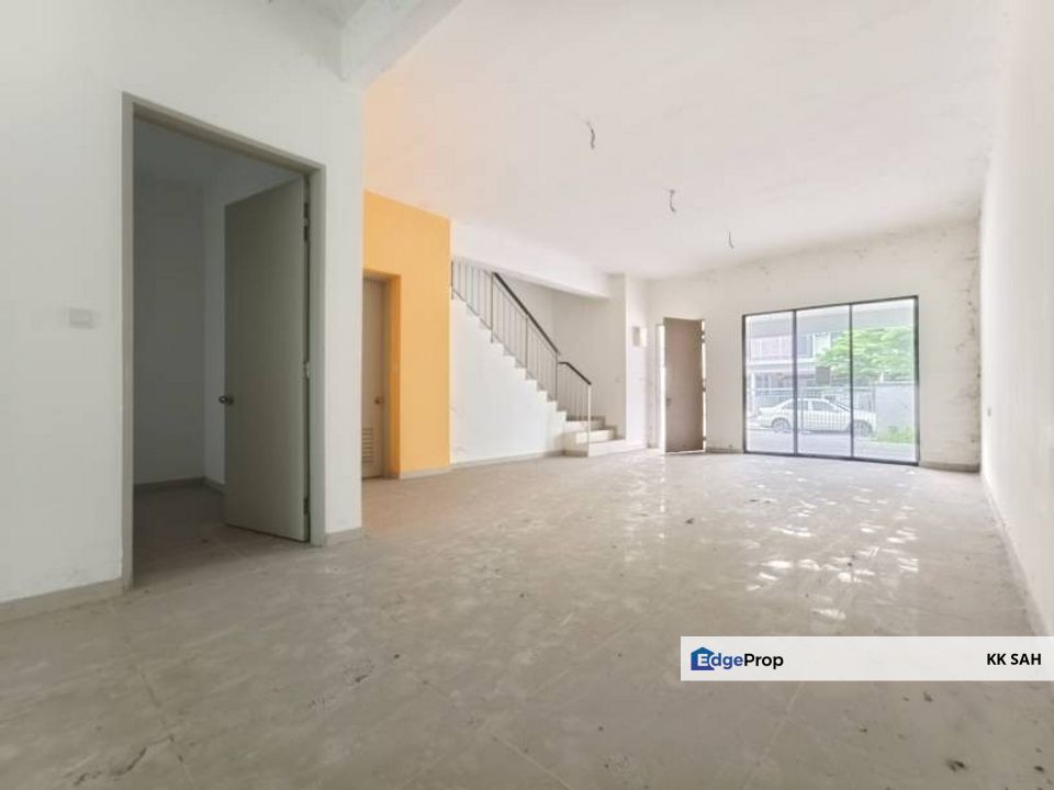 (BRAND NEW 22x80 FULL LOAN) 2 STOREY @ TAMAN SEMENYIH MEWAH, Selangor, Semenyih