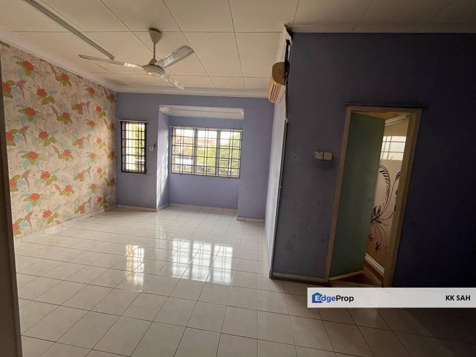 (FACING OPEN + FULLY EXTENDED) 2 STOREY @ TAMAN SUTERA, KAJANG, Selangor, Kajang