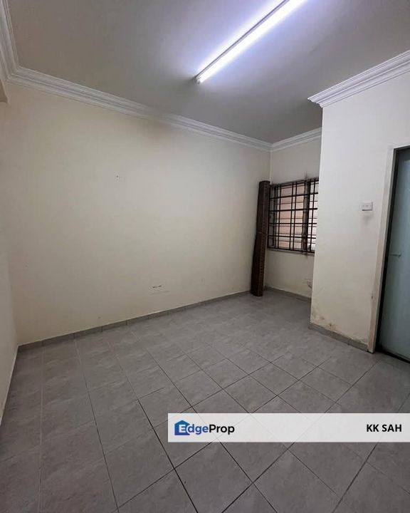 (FACING OPEN + FULLY EXTENDED) 2 STOREY @ TAMAN SUTERA, KAJANG, Selangor, Kajang