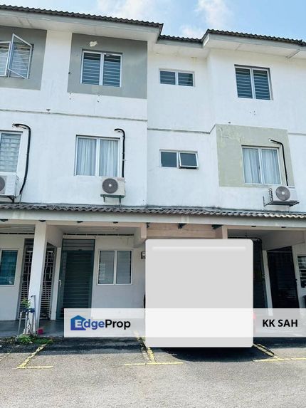(FULL LOAN + MOVE IN CONDITION) 3 STOREY TOWNHOUSE @ SAUJANA PALMA, KAJANG, Selangor, Kajang