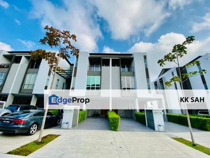 (FULL LOAN + CASH BACK + RENOVATED) TOWN VILLA @ TROPICANA HEIGHTS, Selangor, Kajang