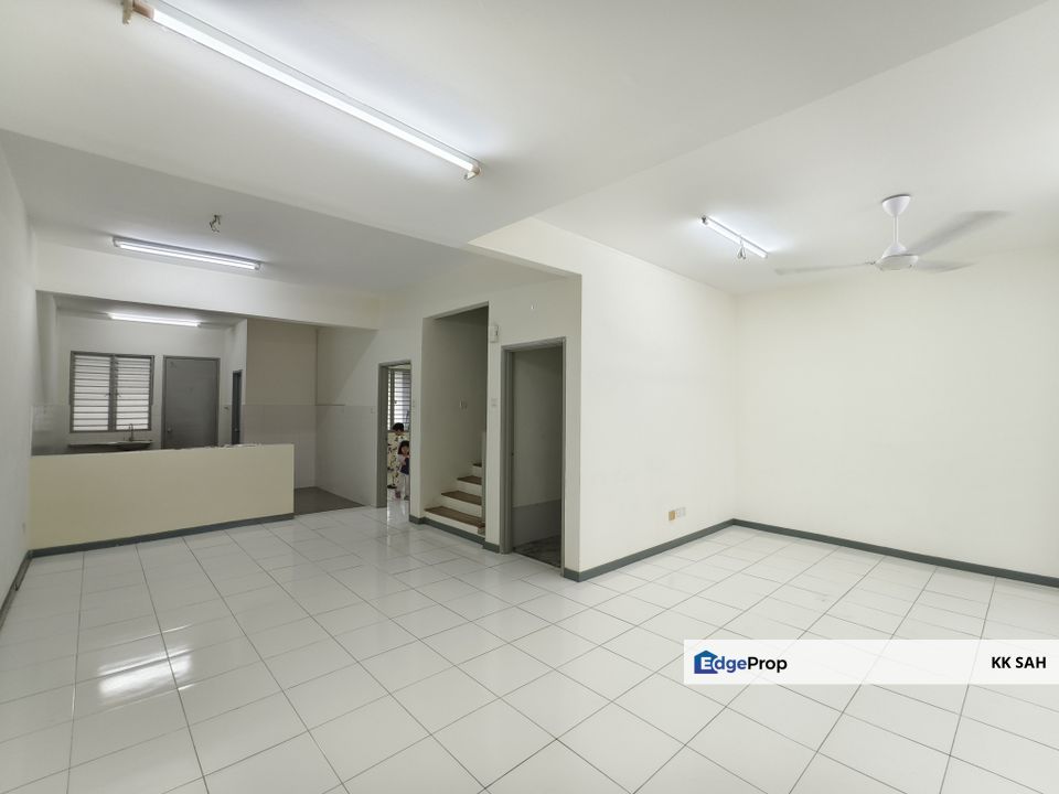 (GOOD CONDITION 22x70 FULL LOAN) 2 STOREY @ TTDI GROVE, KAJANG, Selangor, Kajang