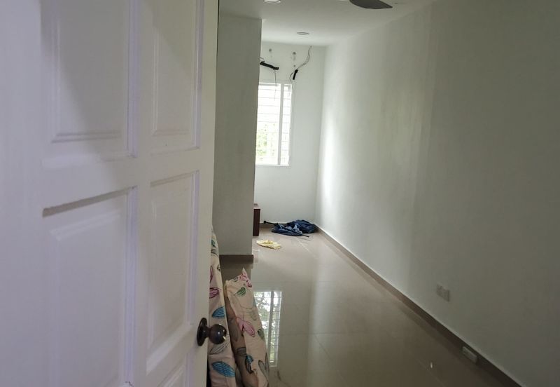 Jalan Spektrum U16 @ Taman Bukit Subang