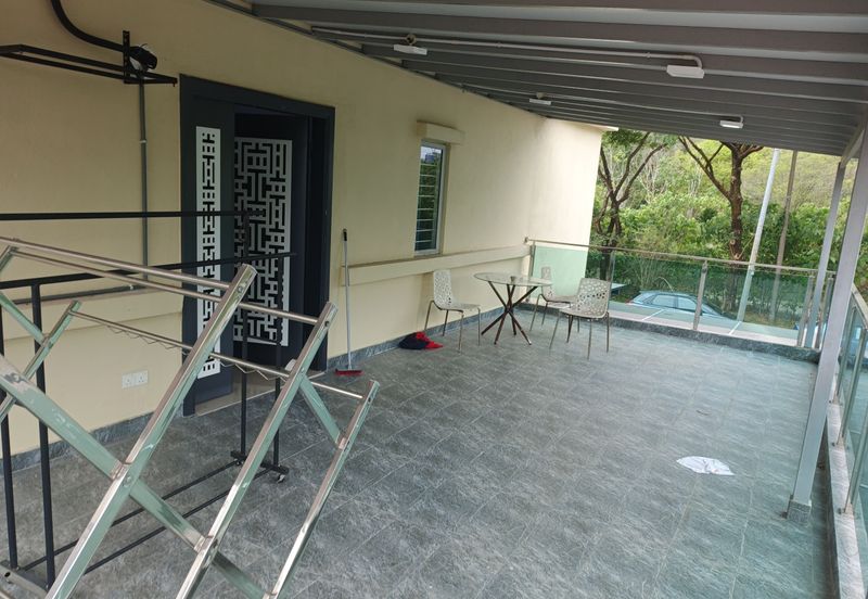 Jalan Spektrum U16 @ Taman Bukit Subang