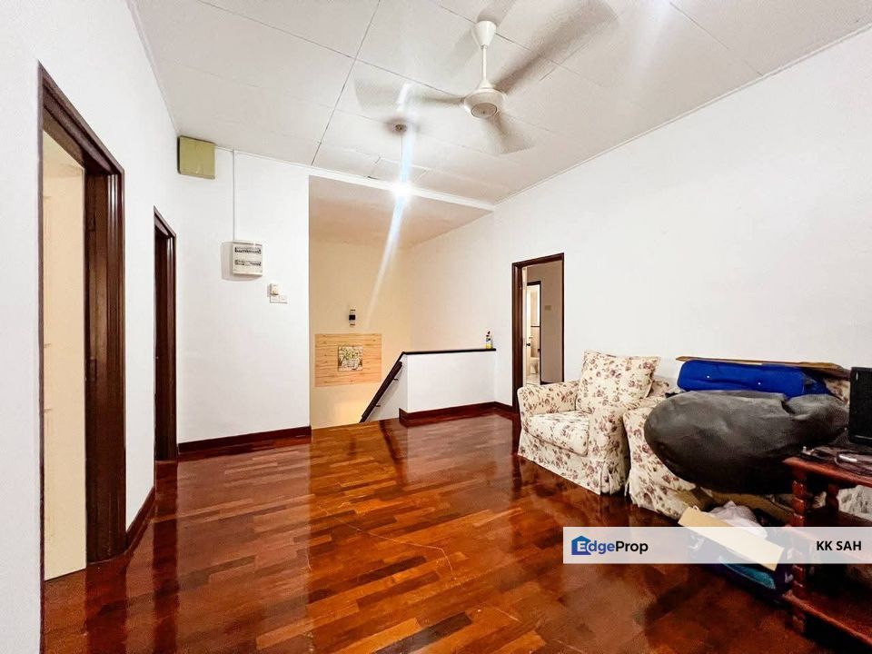 (FULL LOAN + RENOVATED) 2 STOREY SEMI-D @ PRIMA SAUJANA, Selangor, Kajang