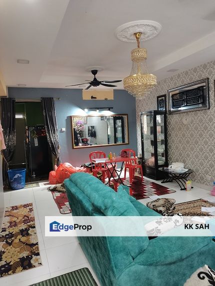 (FACING OPEN + RENOVATED) 2 STOREY @ BANDAR TASIK KESUMA, SEMENYIH, Selangor, Semenyih