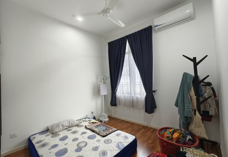 Cradleton @ Eco Majestic