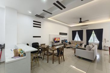 Cradleton @ Eco Majestic