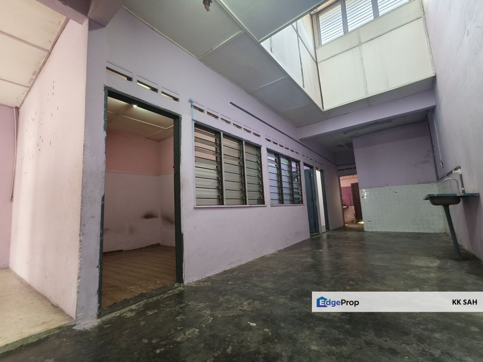 (FULL LOAN 22x75 FULLY EXTENDED) 1 STOREY @ TAMAN DESA KENANGA, Selangor, Semenyih