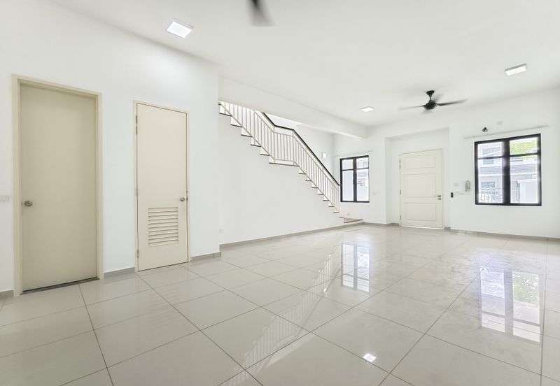 Cradleton @ Eco Majestic