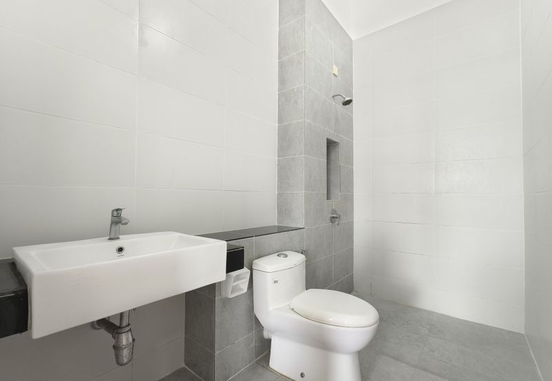 Cradleton @ Eco Majestic