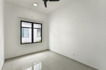 Cradleton @ Eco Majestic