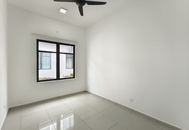 Cradleton @ Eco Majestic