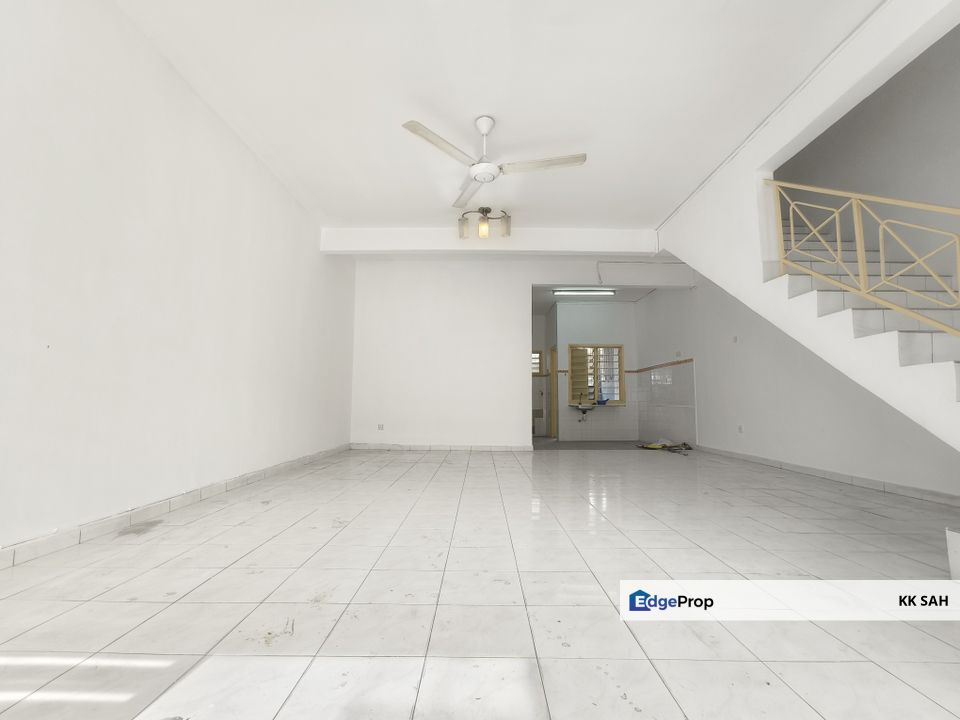(FULL LOAN + GOOD CONDITION) 2 STOREY TERRACE@ TAMAN SERI EMAS, SUNGAI CHUA, KAJANG, Selangor, Kajang