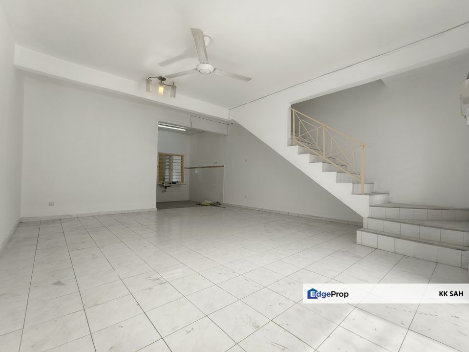 (FULL LOAN + GOOD CONDITION) 2 STOREY TERRACE@ TAMAN SERI EMAS, SUNGAI CHUA, KAJANG, Selangor, Kajang