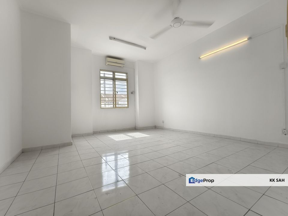 (FULL LOAN + GOOD CONDITION) 2 STOREY TERRACE@ TAMAN SERI EMAS, SUNGAI CHUA, KAJANG, Selangor, Kajang