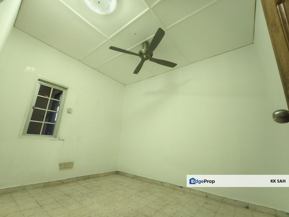 (FULLY EXTENDED) 1 STOREY TERRACE @ TAMAN KAJANG MEWAH, Selangor, Kajang