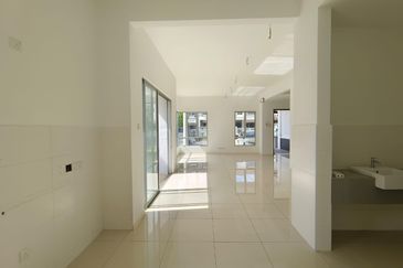 Fairfield Residences, Tropicana Heights